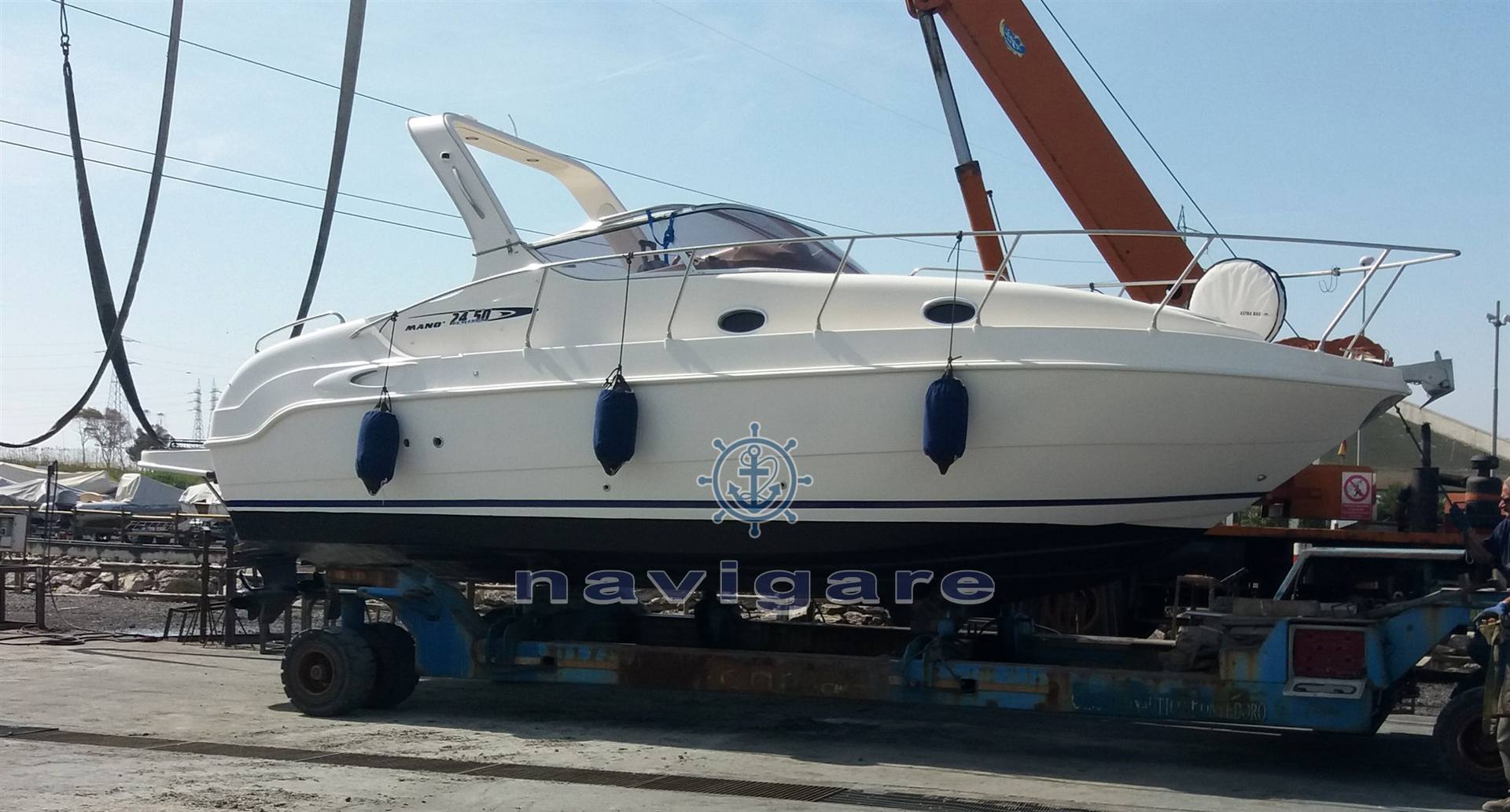 Manò marine 24,50 cabin Motorboot gebraucht zum Verkauf