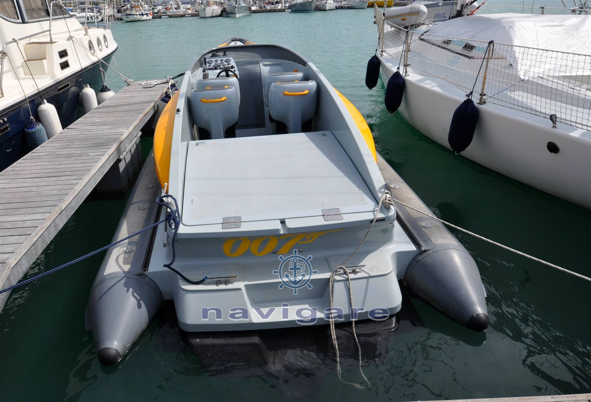 Fb design Rib 33 cabinato bateau à moteur