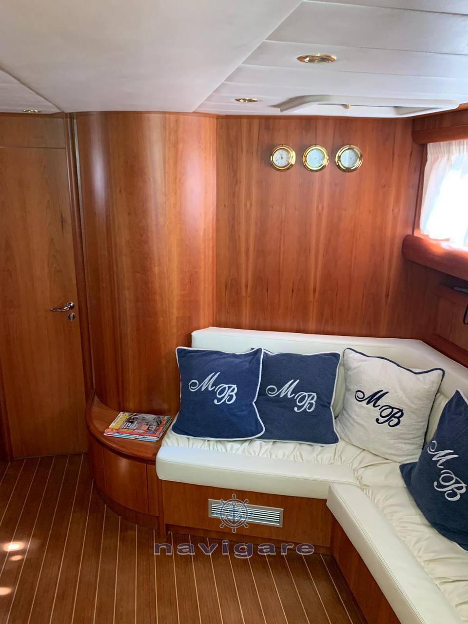 Cayman 43 wa Motor boat used for sale