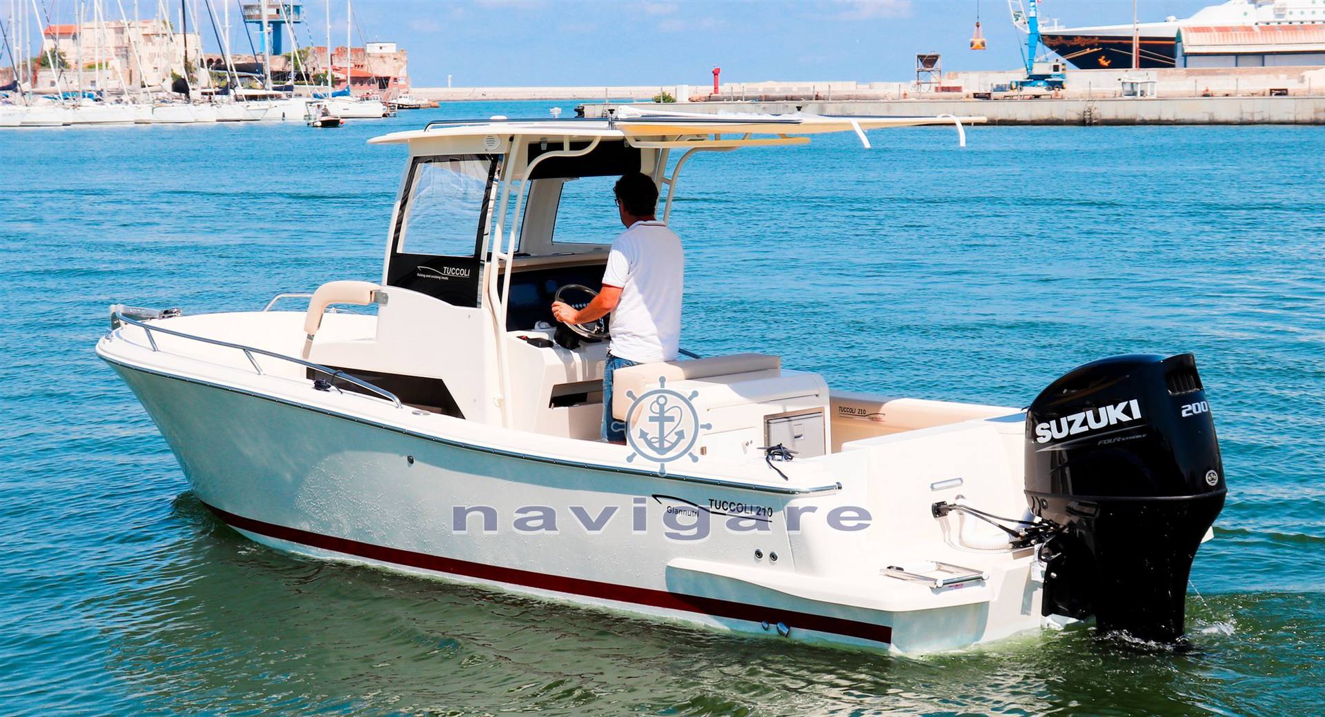 Tuccoli marine T210 giannutri barco de motor