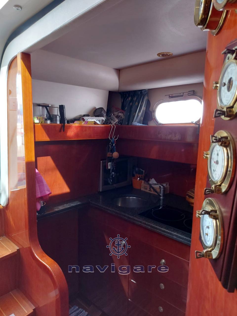 Cayman 38 wa Motor boat used for sale