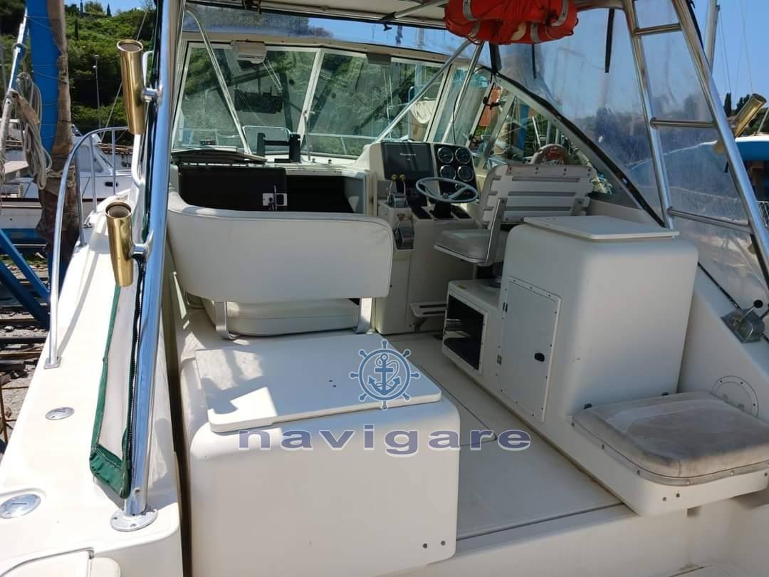 Pursuit 3000 express Motor boat used for sale