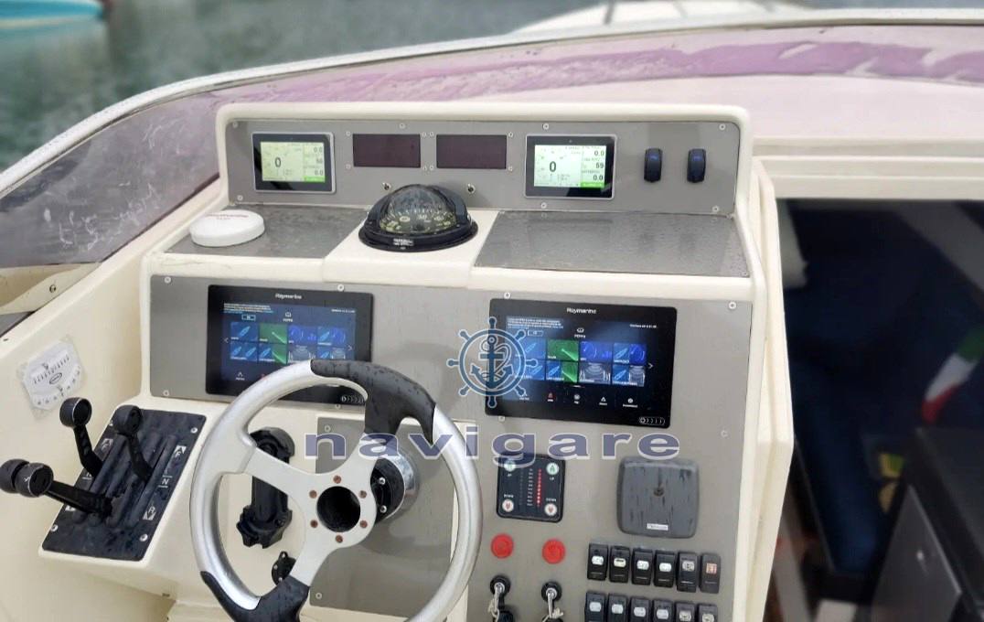 Tecnomar Off shore 40 bateau à moteur