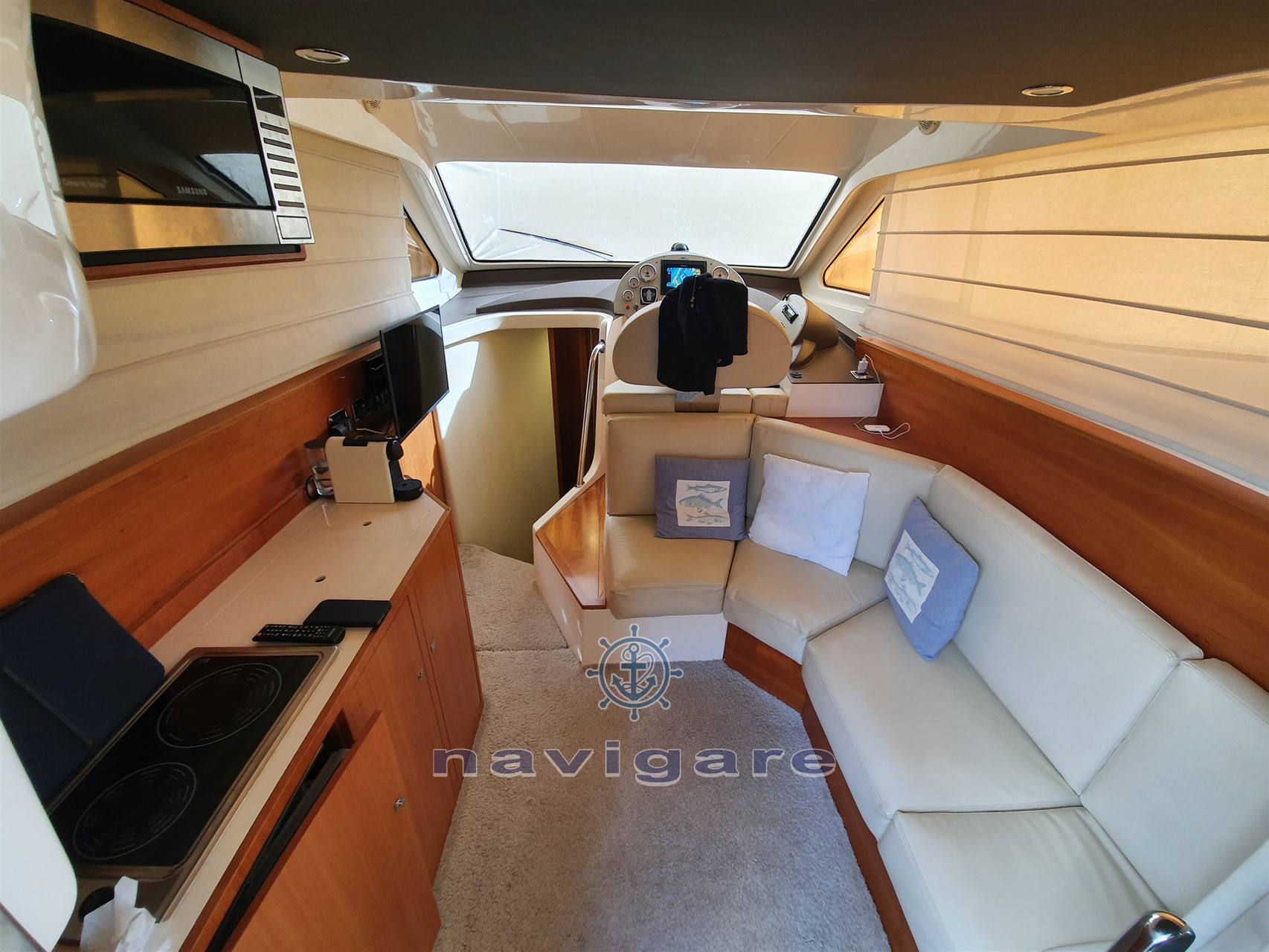 Intermare 35 fly Motor boat used for sale