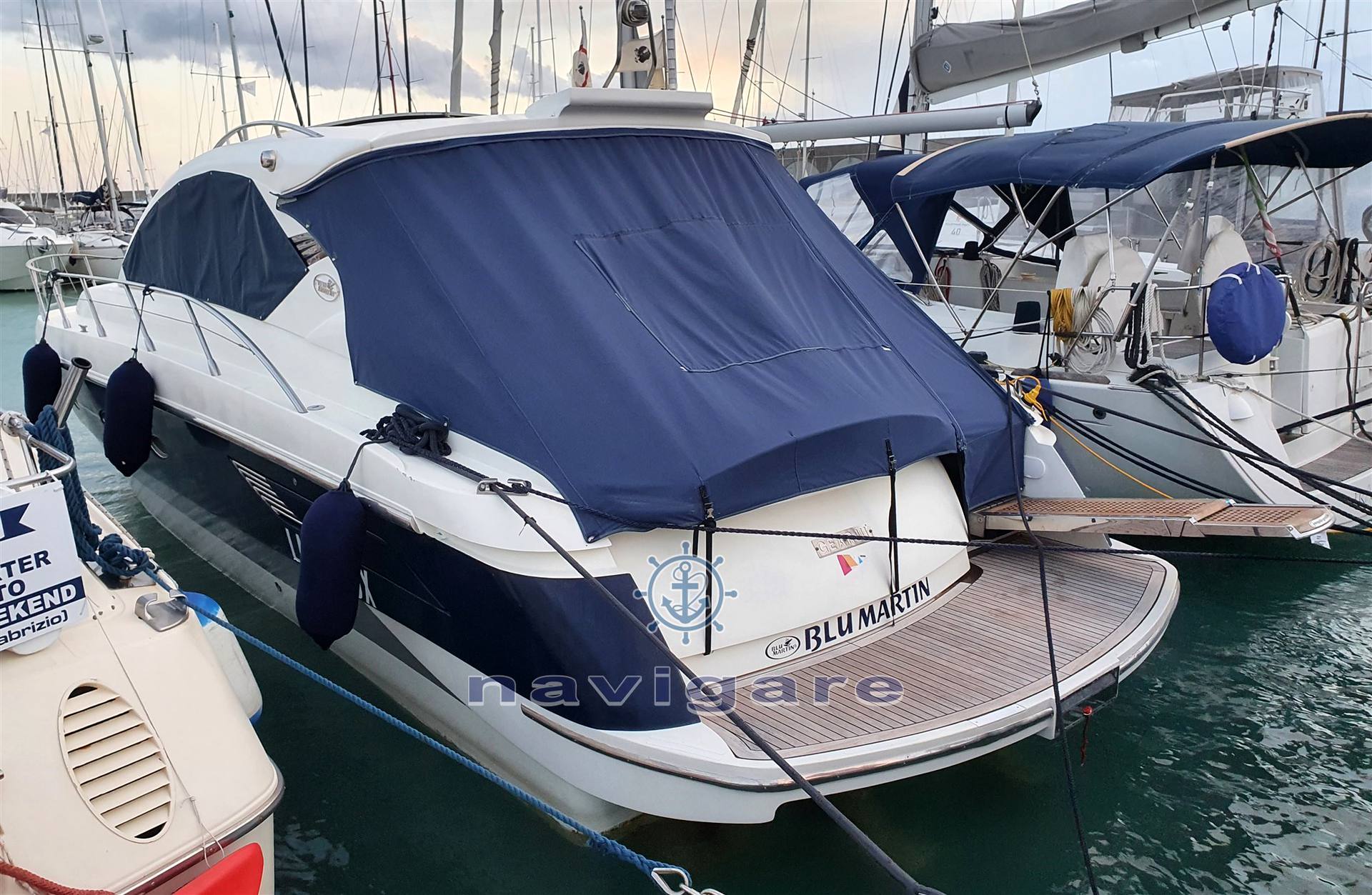 Blu martin Sun top 13.50 Motor boat used for sale