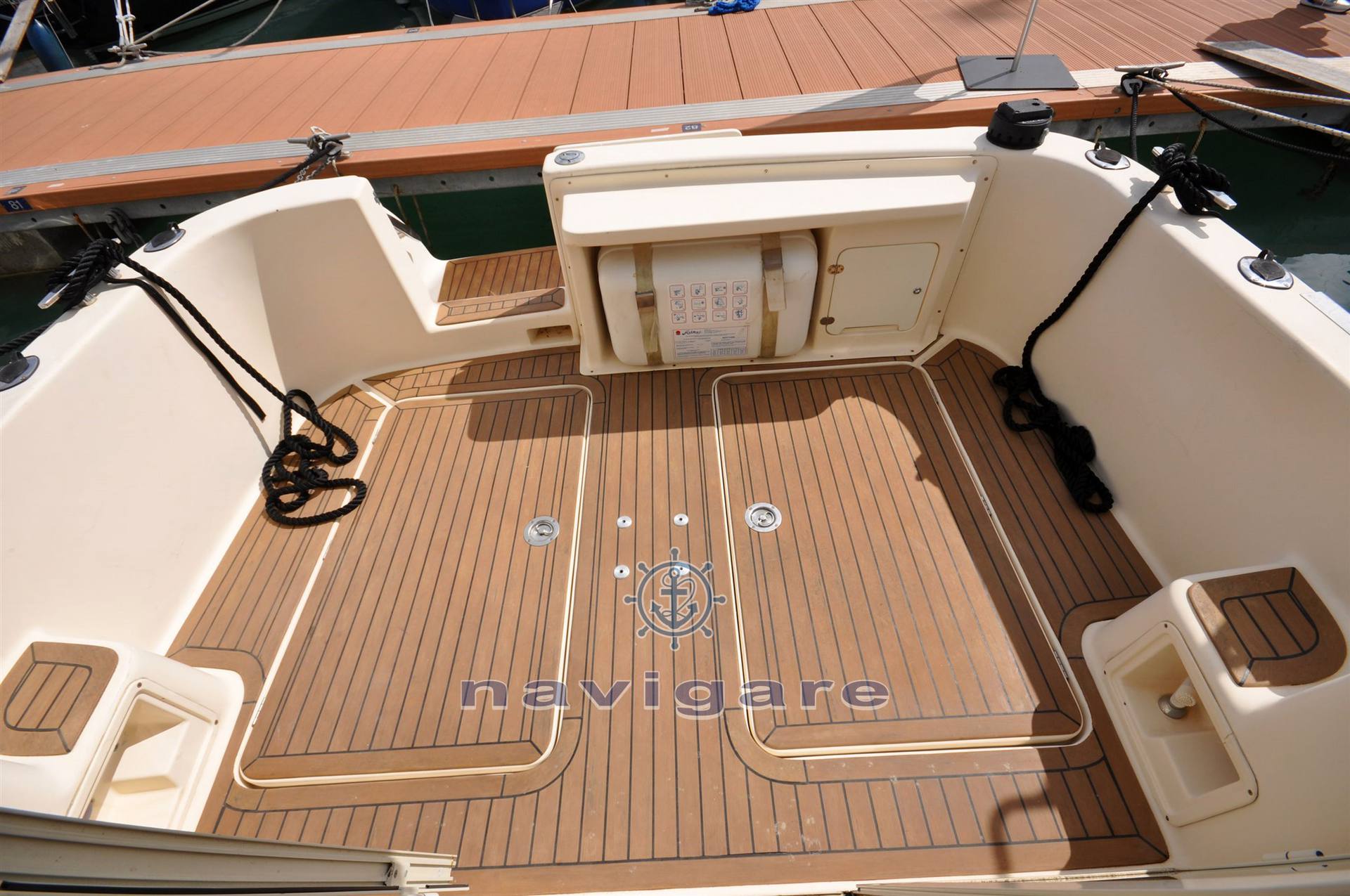 Intermare 800 motor boat