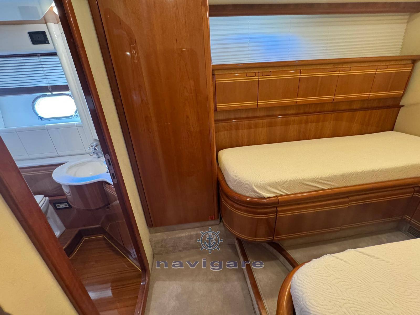 Ferretti yachts Ferretti 810 Barca a motore usata in vendita
