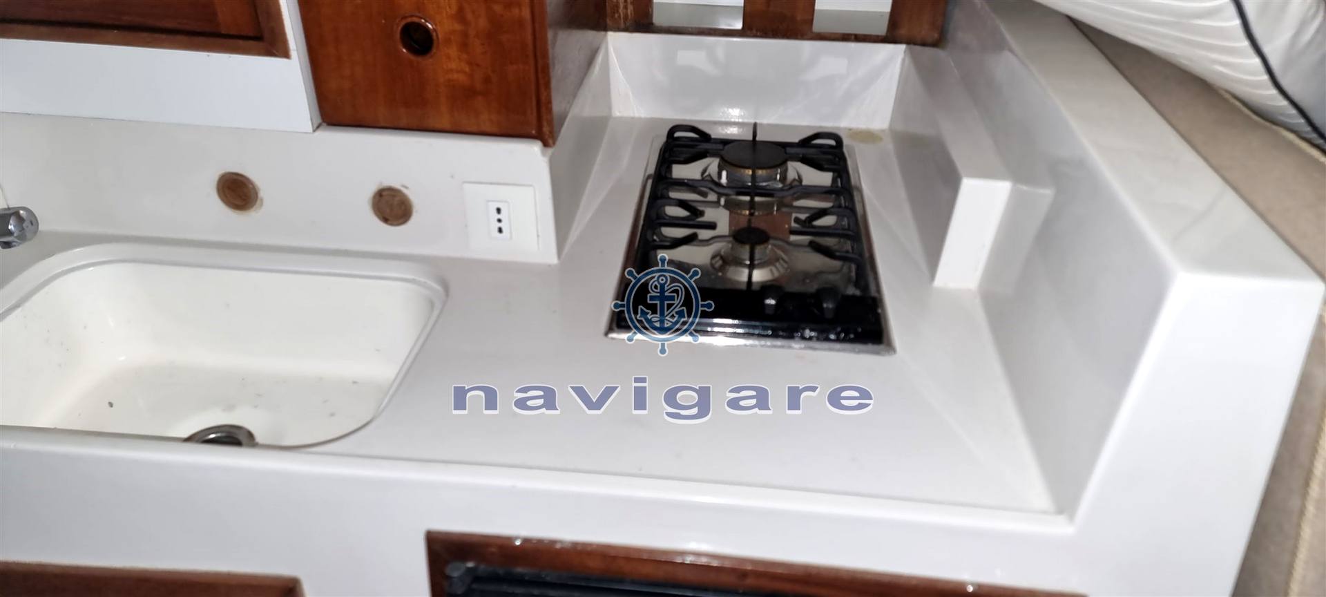 Tornado 38' classic Photo