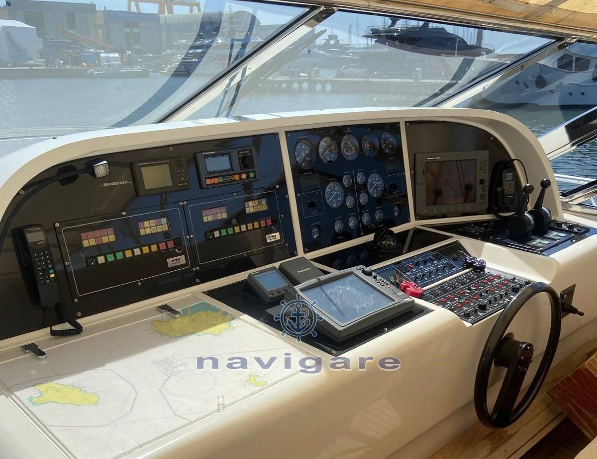 Overmarine Mangusta 80 open bateau à moteur