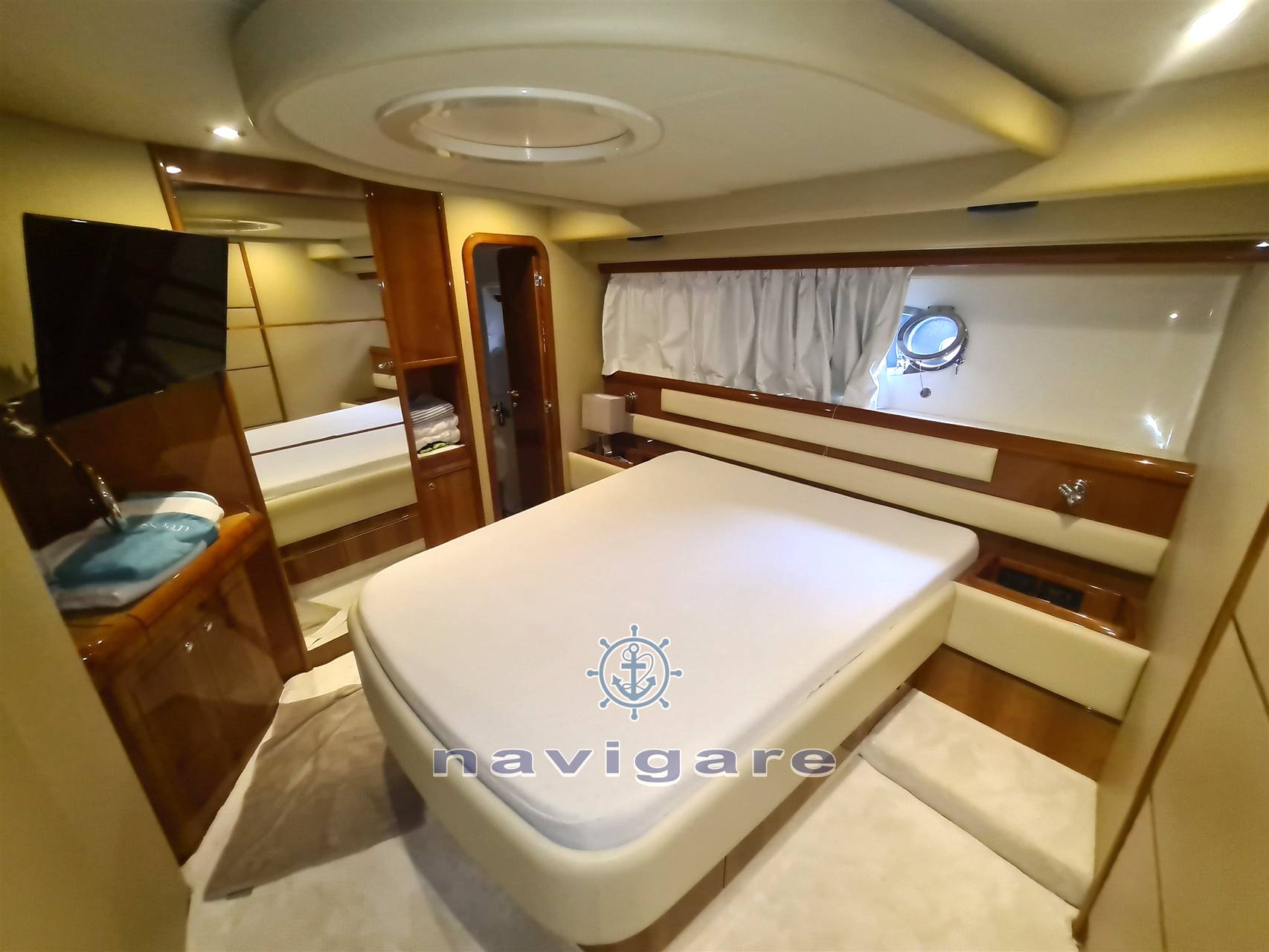 Ferretti yachts Ferretti 590 Флайбридж