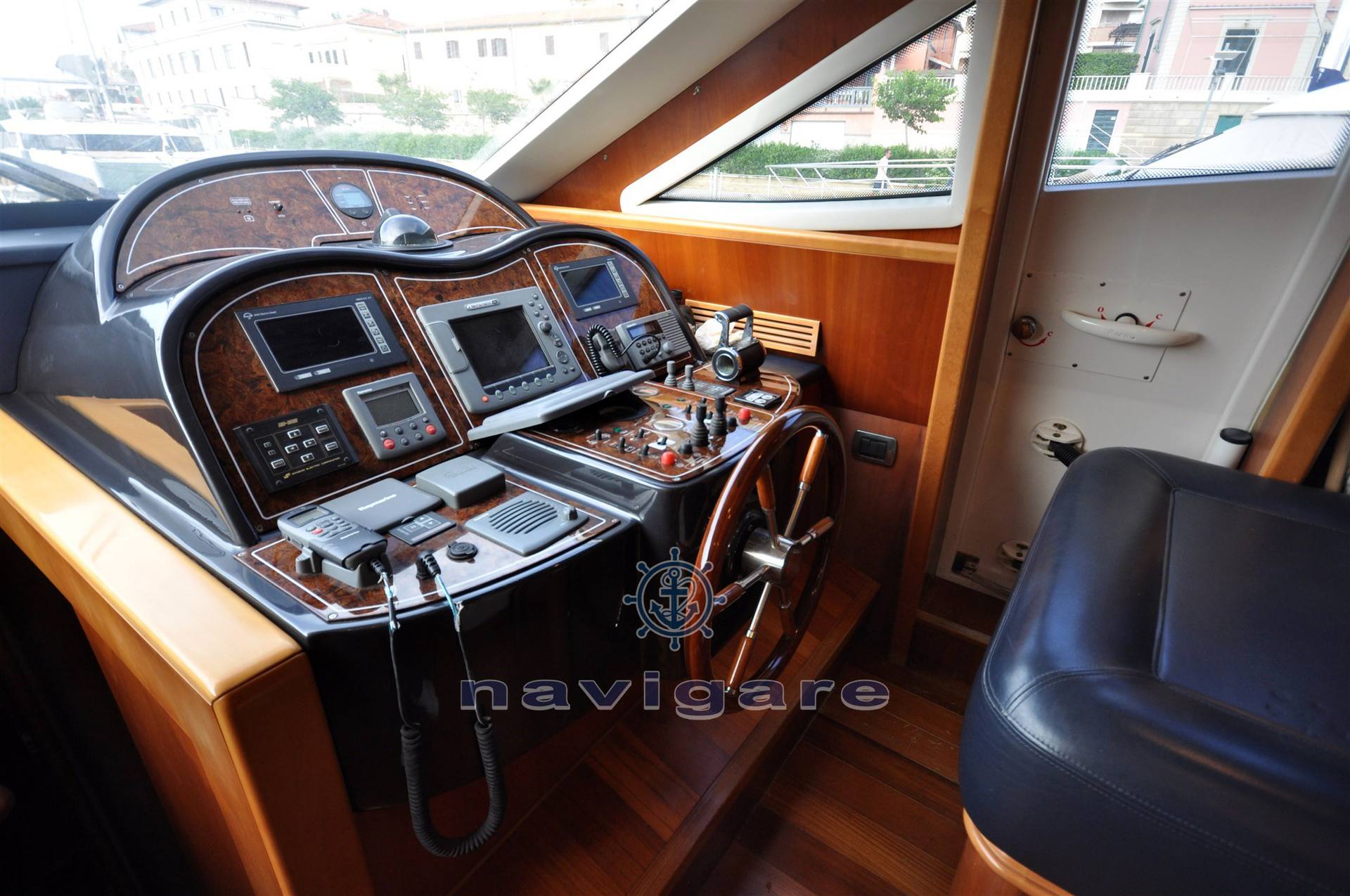 Cayman 62 cyber fly barco de motor