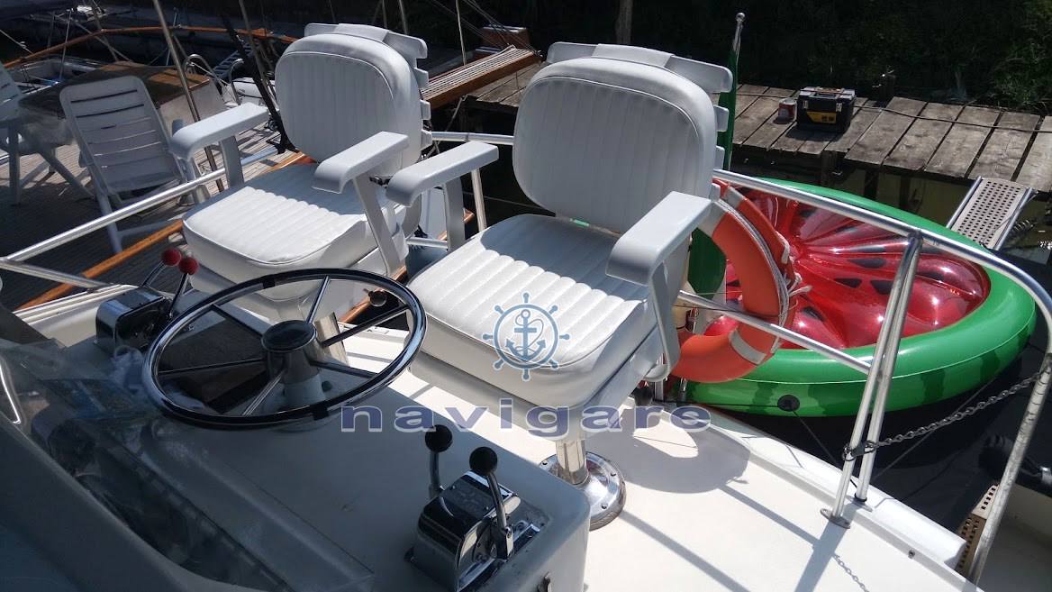 Bertram yacht 37' sf Fisherman usato