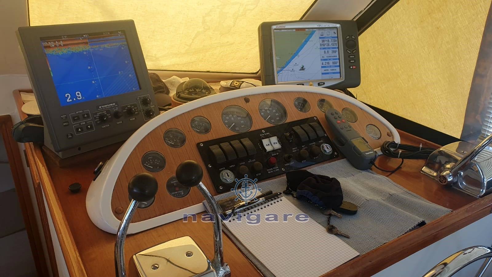 Riviera marine 33 flybridge usato