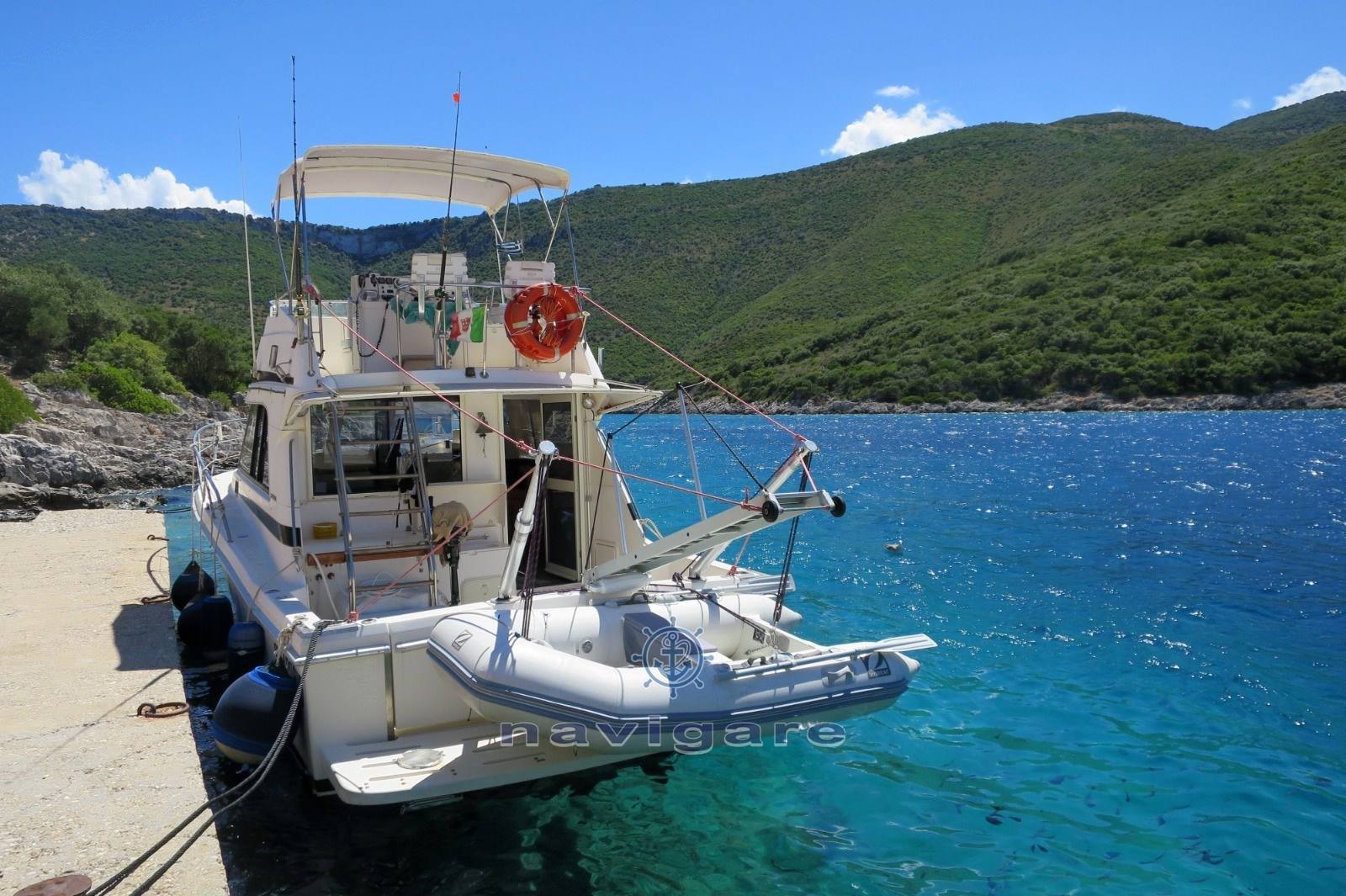 Riviera marine 33 flybridge 