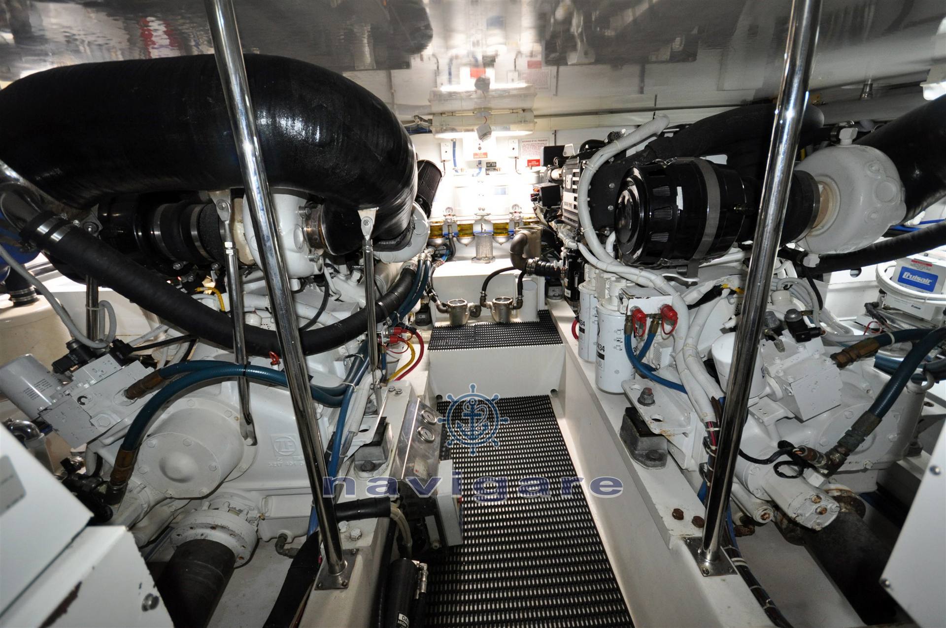 Hatteras 50 convertible Motoryacht