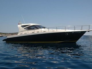 Cayman Yachts 43 wa