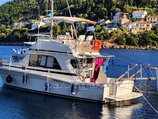 Riviera 33 flybridge
