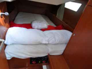 Beneteau Oceanis 41.1 - Photo 8