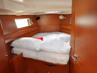 Beneteau Oceanis 41.1 - Photo 12