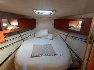 Riviera Marine 33 Flybridge от 1996