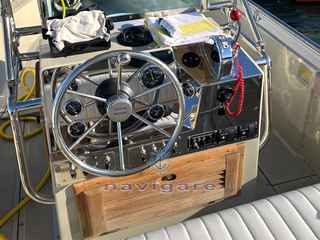 Boston Whaler 23 Outrage от 1993