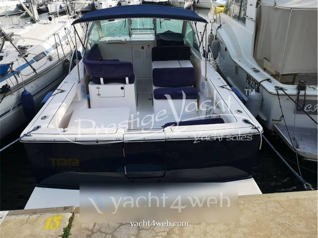 Tiara 2900 coronet harbour edition Motor boat used for sale