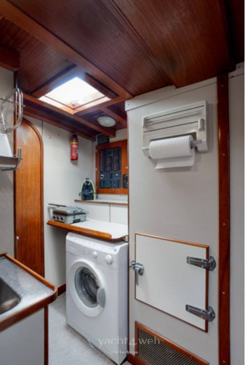 Sangermani 62 داخل: التفاصيل