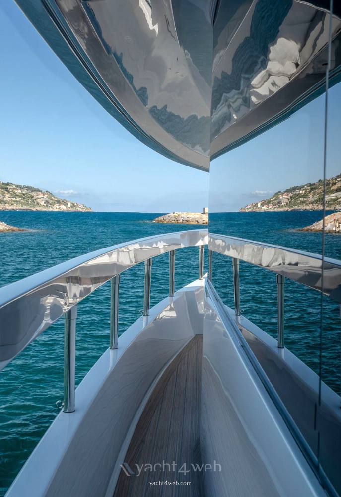 Ferretti infynito 90 26,52 metri – varo 2025