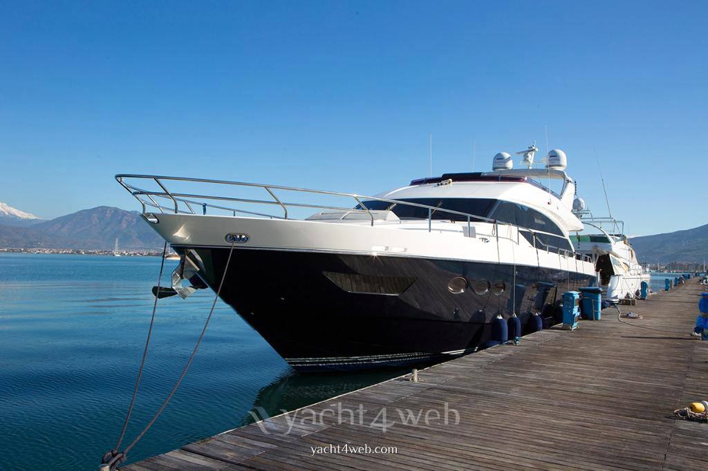 Princess 82 Flybridge – 25,50 metri – varo Exterior