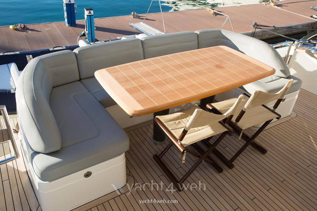 Princess 82 Flybridge – 25,50 metri – varo Exterior