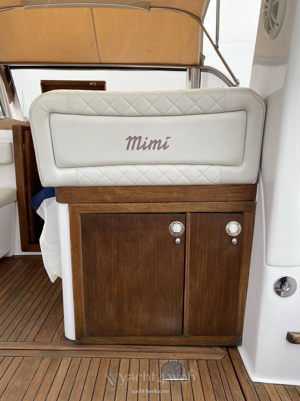 mimì 9.50 cabin Моторная лодка используется для продажи