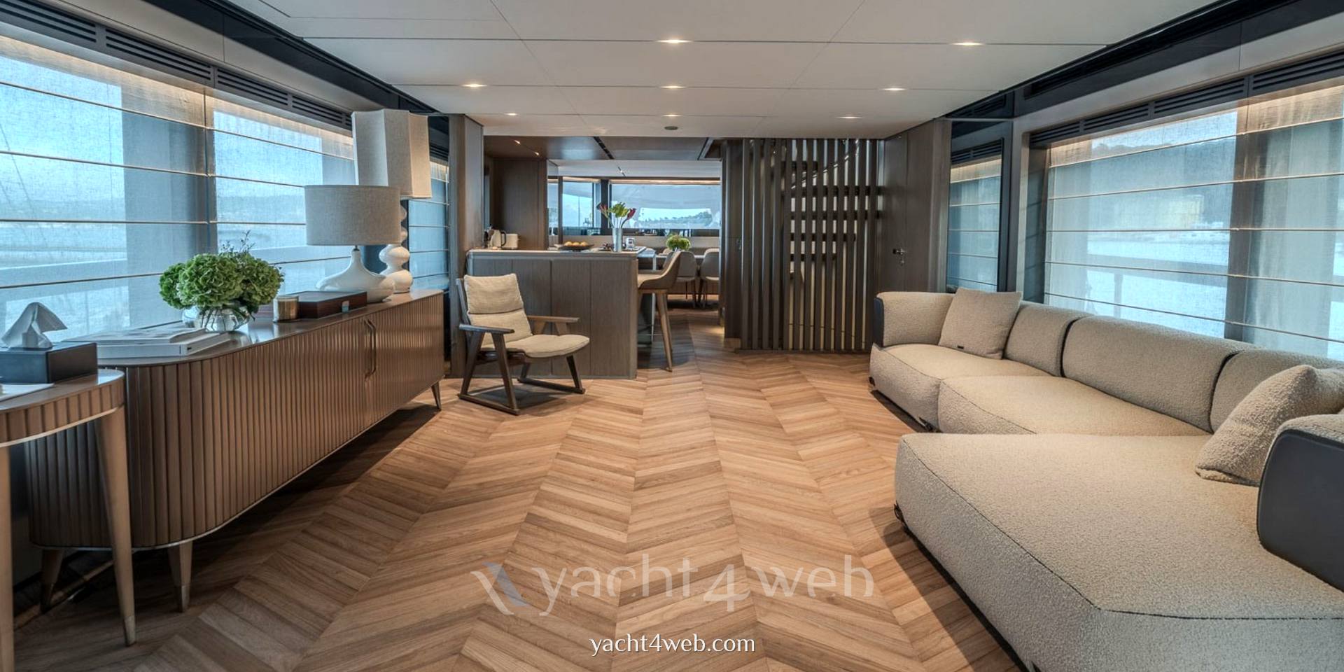 Ferretti spa Infynito 90 Motoryacht usato