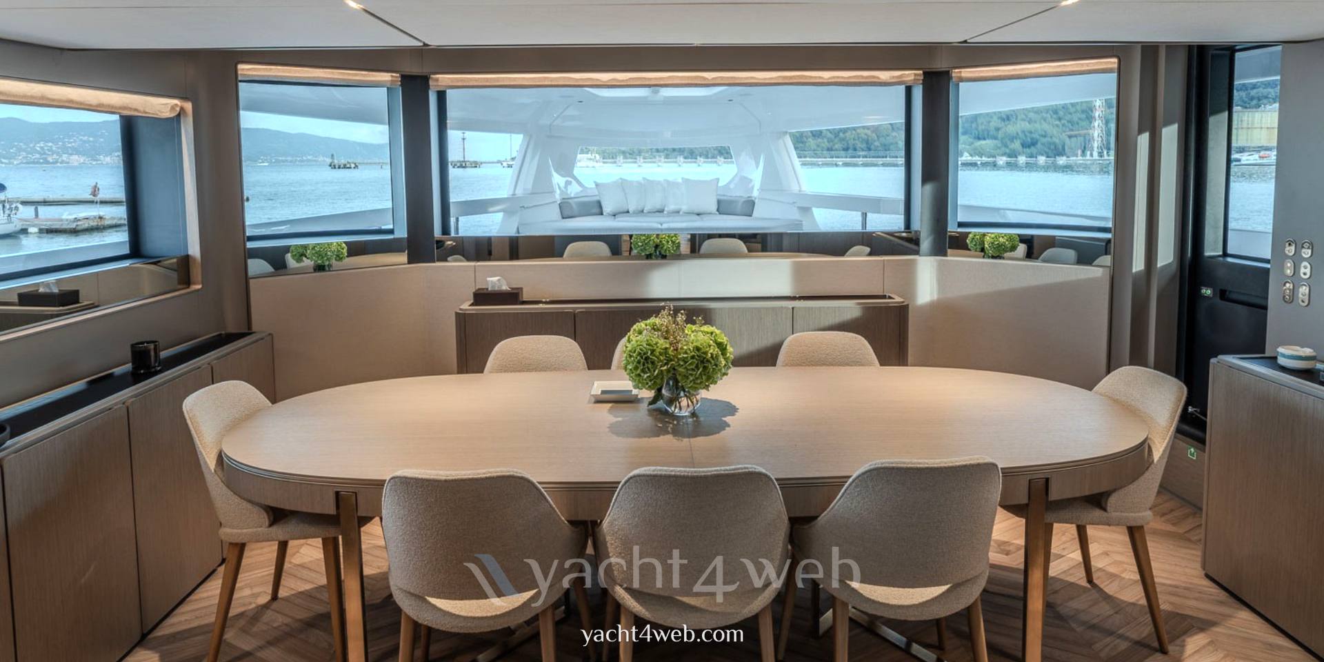 Ferretti spa Infynito 90 Motoryacht