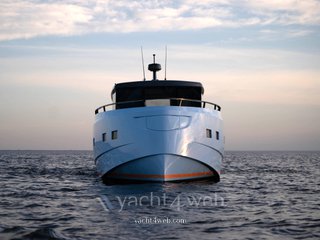 Glacier yacht 48 cabin