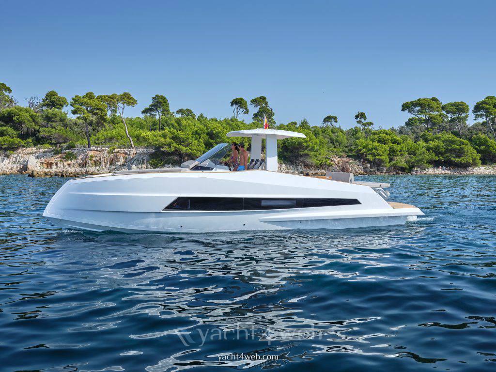 Astondoa 377 coupe Motoryacht