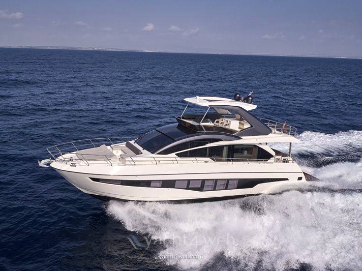 Astondoa 66 fly Motor boat used for sale