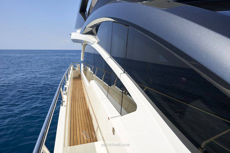 Astondoa 66 fly Motor yacht