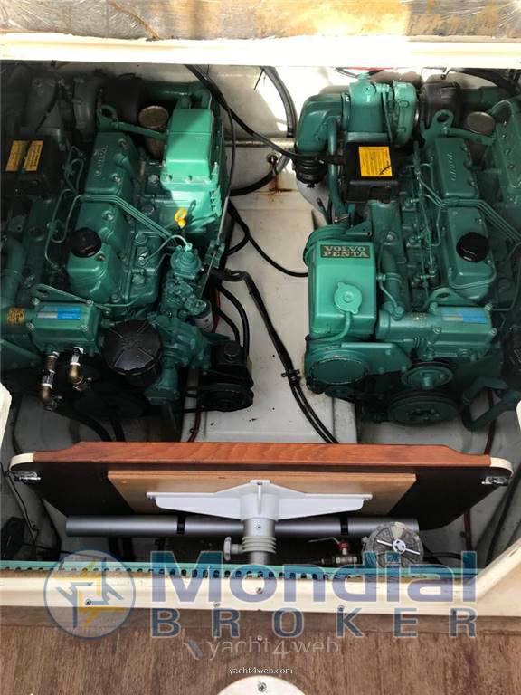 Nimbus 28 day cruiser Motor boat used for sale