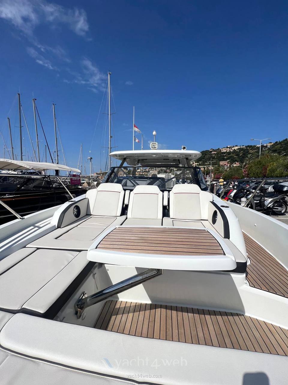 Jeanneau Cap camarat 12.5 wa Bateau nouveau en vente