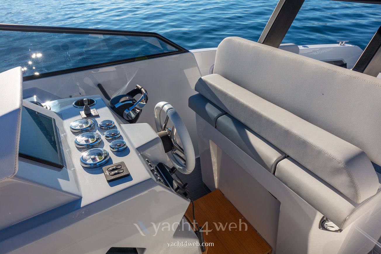 Rio yachts Daytona 34 Boat используется для продажи