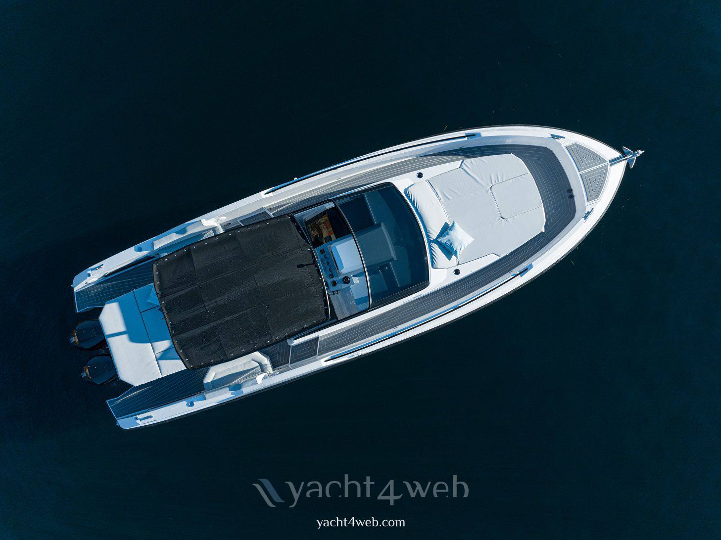 Rio yachts Daytona 34 лодка