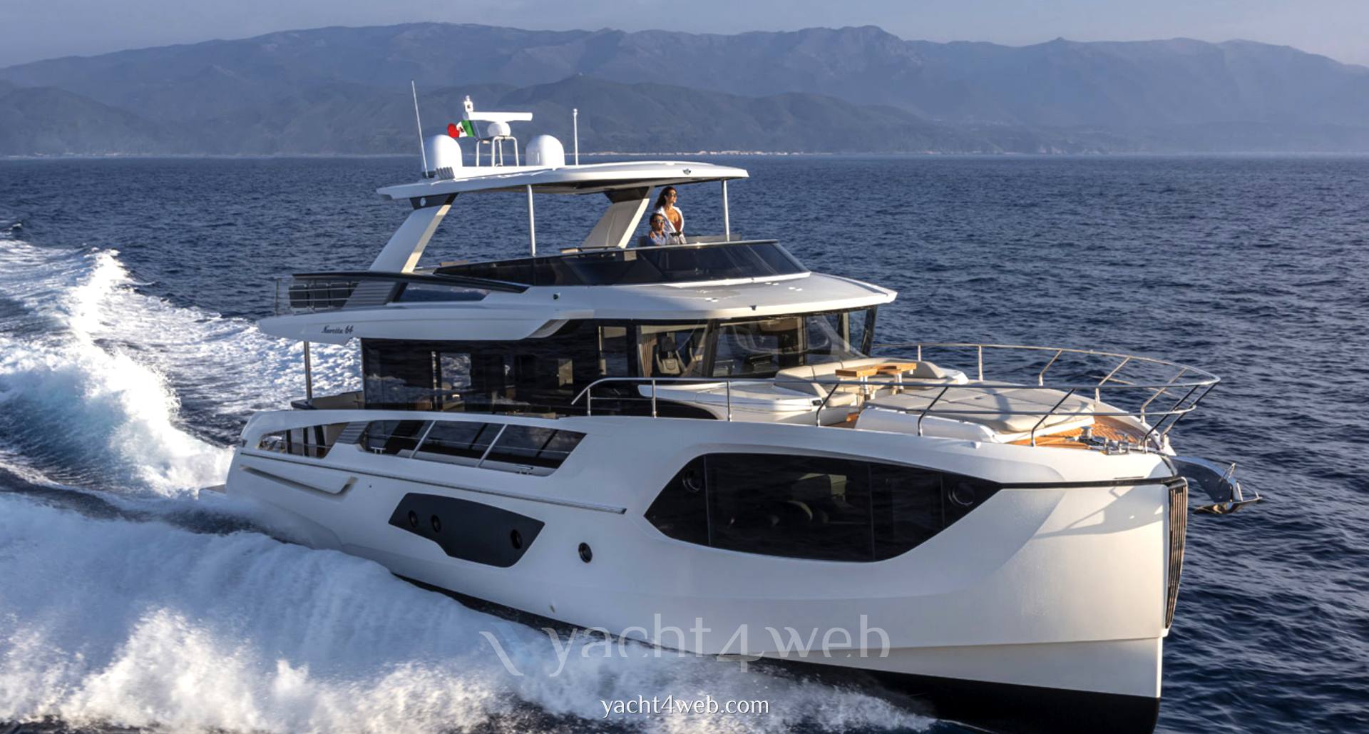 Absolute Navetta 64 