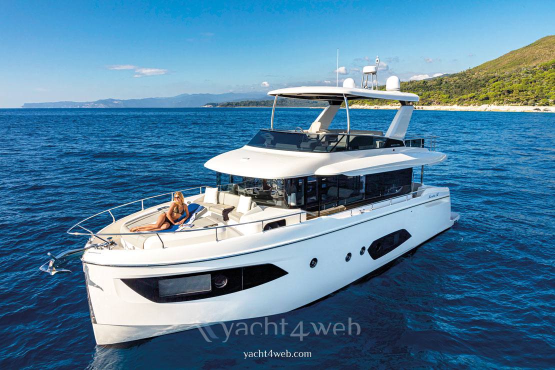 Absolute Navetta 52 Boat используется для продажи