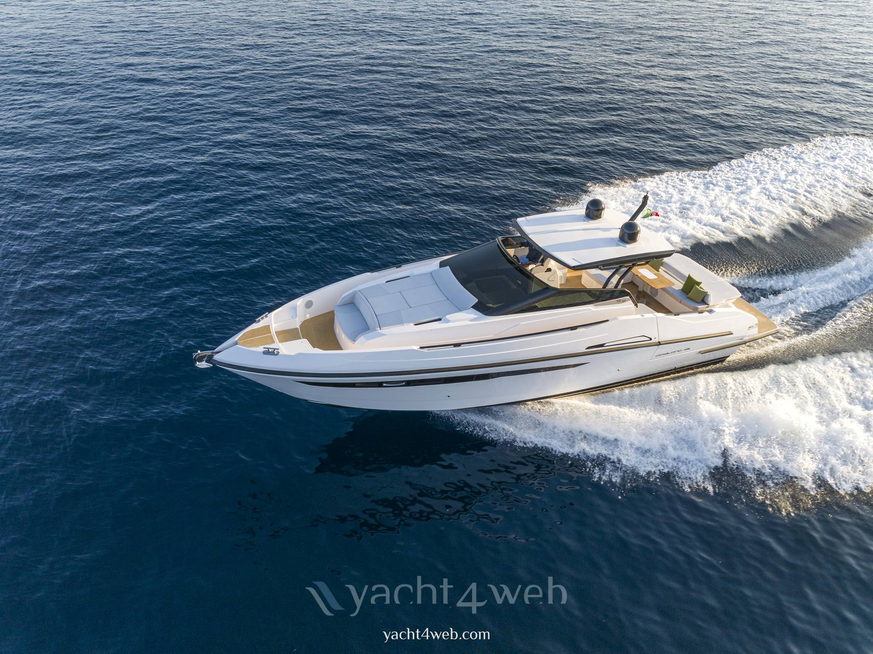 Rio yachts Daytona 45 Boat используется для продажи