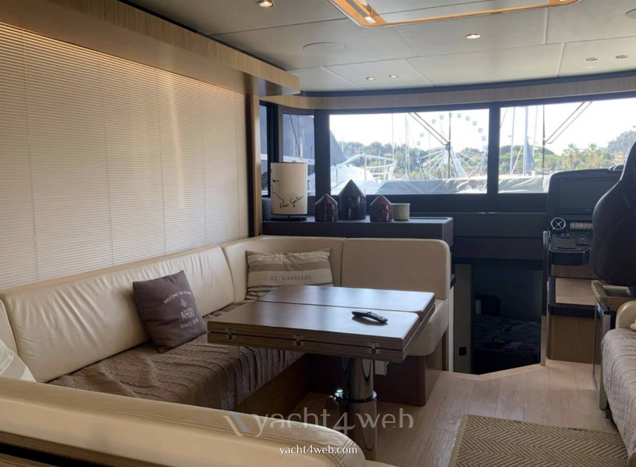 Absolute Navetta 52