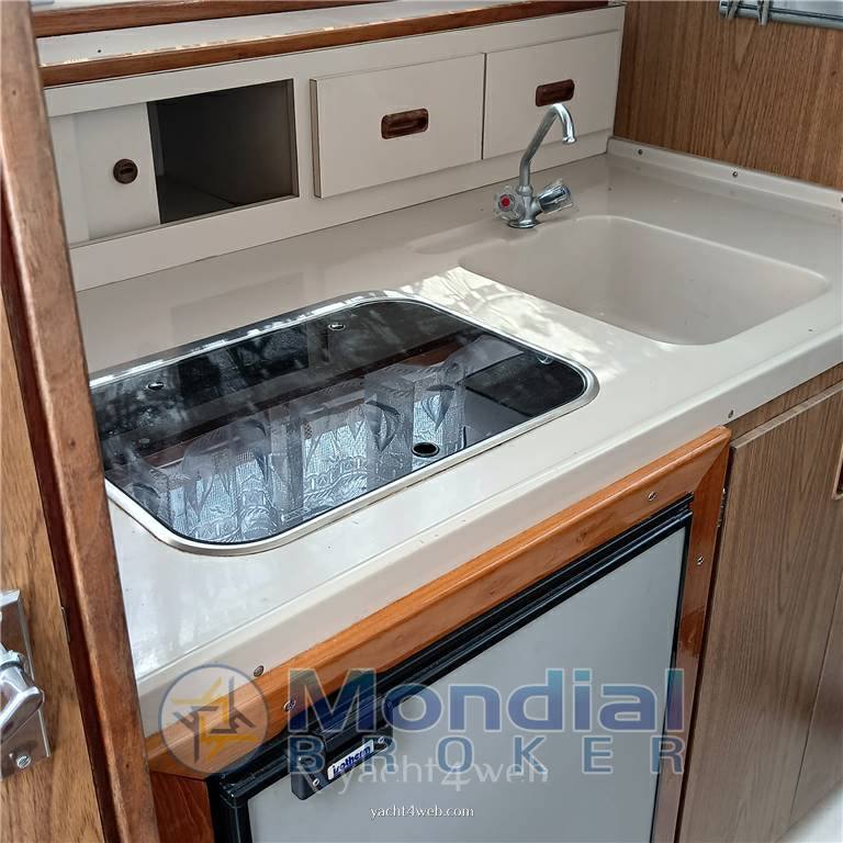 Bertram yacht 28' sport convertible barco de motor