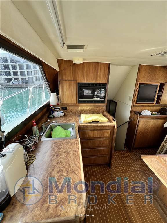 Hatteras 38' Photo