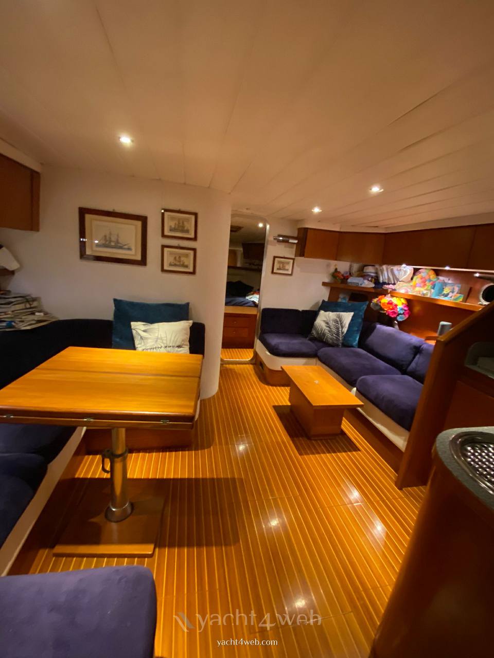 Ferretti S47