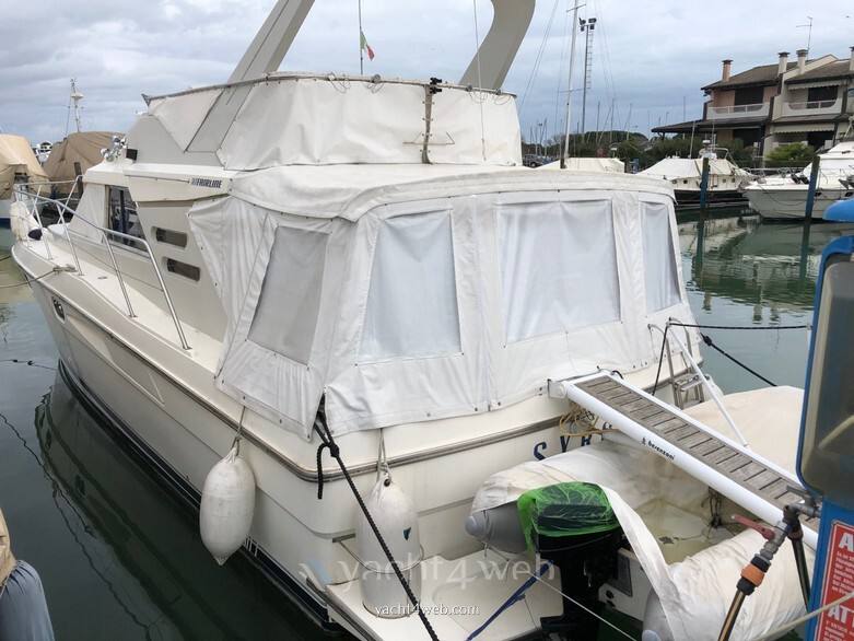 Fairline 43 fly Motorboot gebraucht zum Verkauf