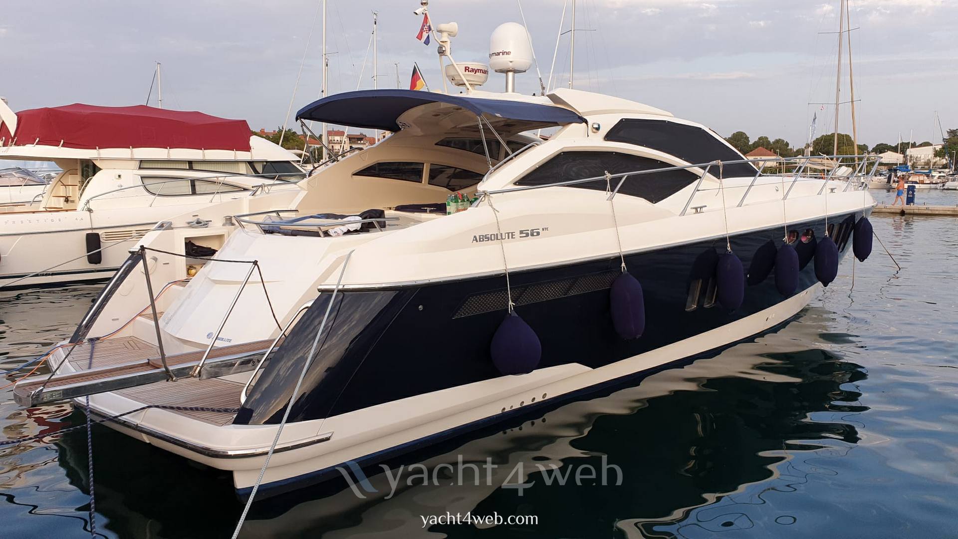 Absolute 56 ht Flybridge